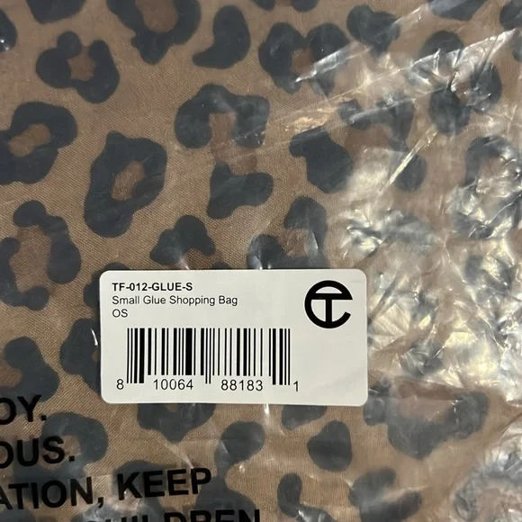 Small Telfar Bag Glue Color - Picture 8 of 11